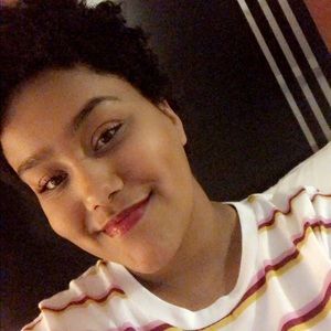 Meet your Posher, Makayla